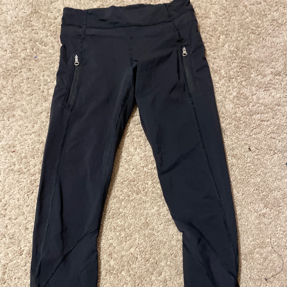 Lululemon black 7/8 pants
